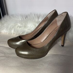 Vince Camuto Olive Green Round-Toe High Heel Pumps